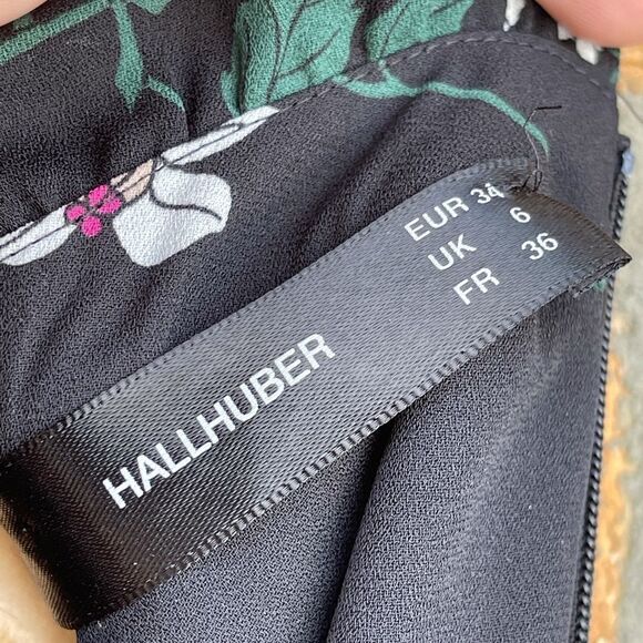 Hallhuber Mock-Neck Floral Dress 6 - Picture 14 of 14